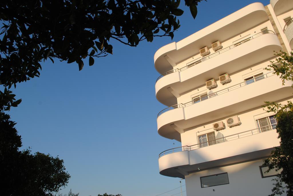 Visi Apartments คซามิล ภายนอก รูปภาพ